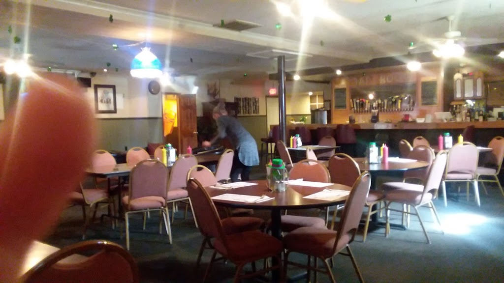 Buck Lake Bar & Grill | restaurant | 114 N Elizabeth St, Angola, IN 46703, USA | 2606658726 OR +1 260-665-8726