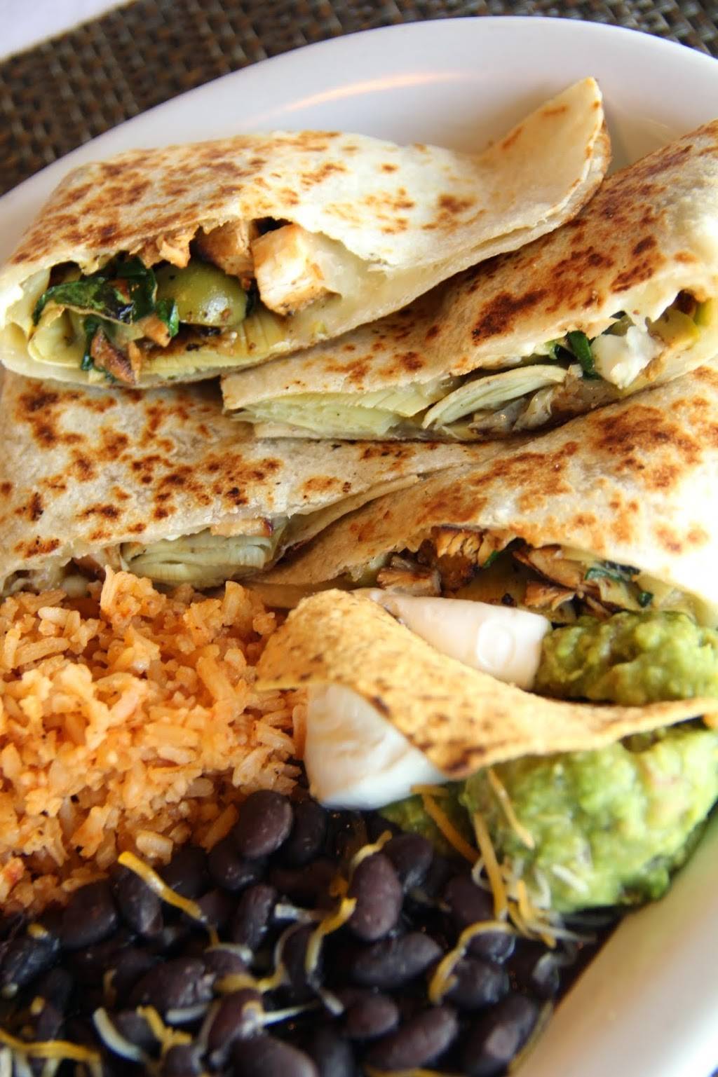 Olas Mexicali Grill | restaurant | 1700 McHenry Ave, Modesto, CA 95350, USA | 2095269999 OR +1 209-526-9999