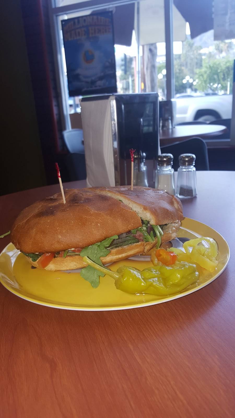 Marys Little House of Coffee | restaurant | 130 W Stocker St, Glendale, CA 91202, USA | 8182421958 OR +1 818-242-1958