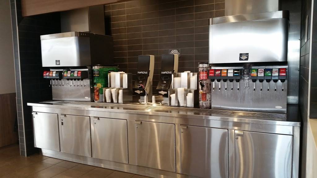 McDonalds | cafe | 290 E N 69th Hwy, Claycomo, MO 64119, USA | 8164528912 OR +1 816-452-8912