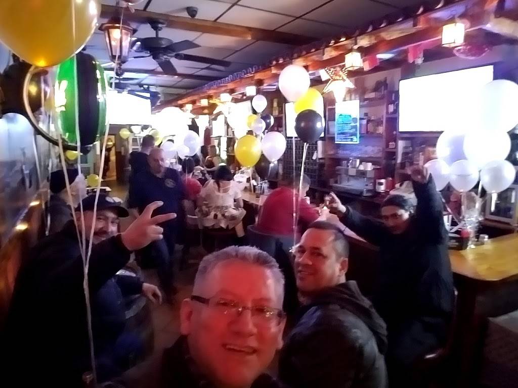 Riazor Blues | restaurant | 8905 Northern Blvd, Flushing, NY 11372, USA | 7184248464 OR +1 718-424-8464