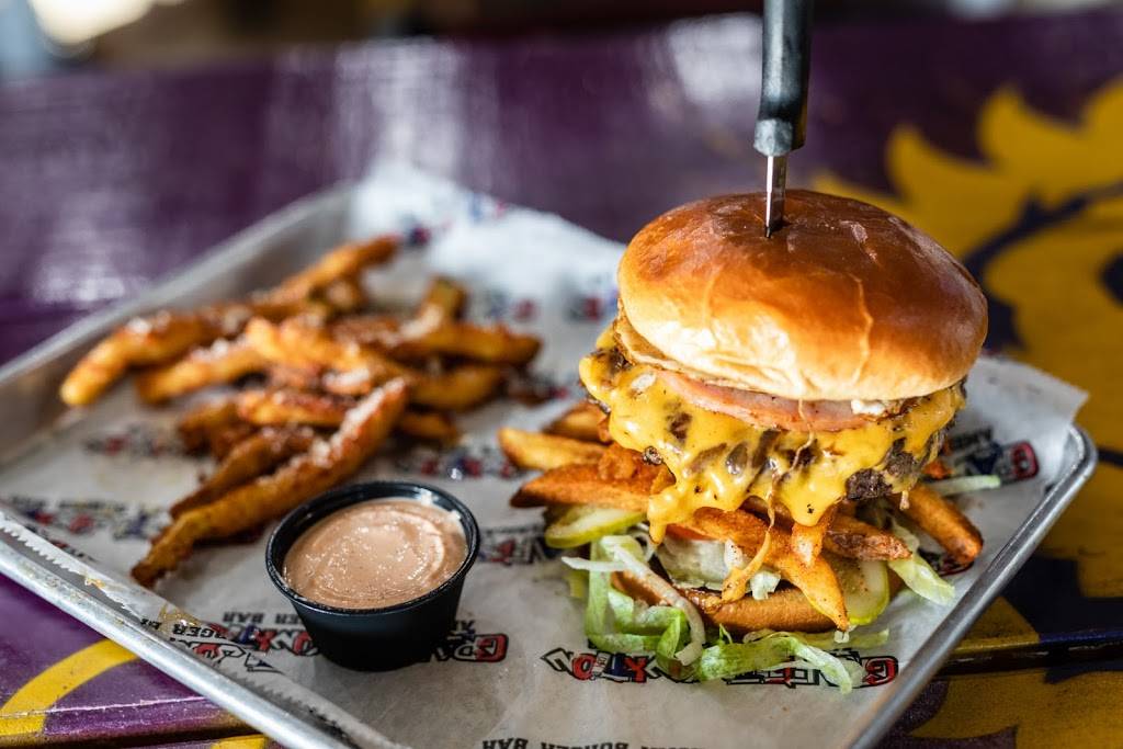 Graffiti Junktion - Nona | restaurant | 9344 N Narcoossee Rd, Orlando, FL 32827, USA | 4072031232 OR +1 407-203-1232