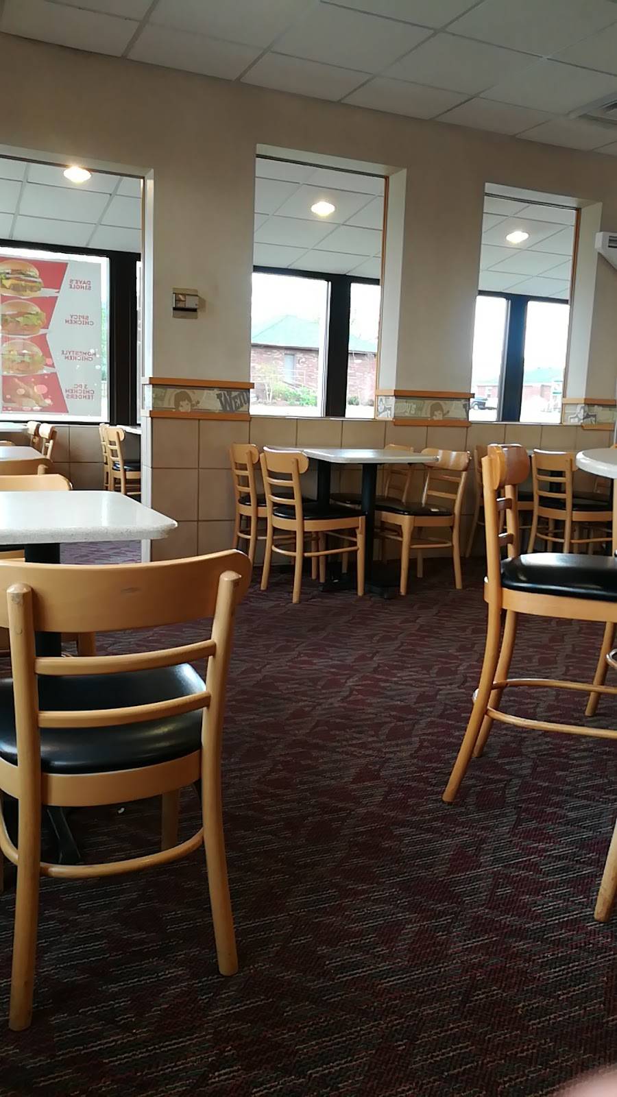 Wendys | restaurant | 819 Paris Rd, Mayfield, KY 42066, USA | 2702474122 OR +1 270-247-4122