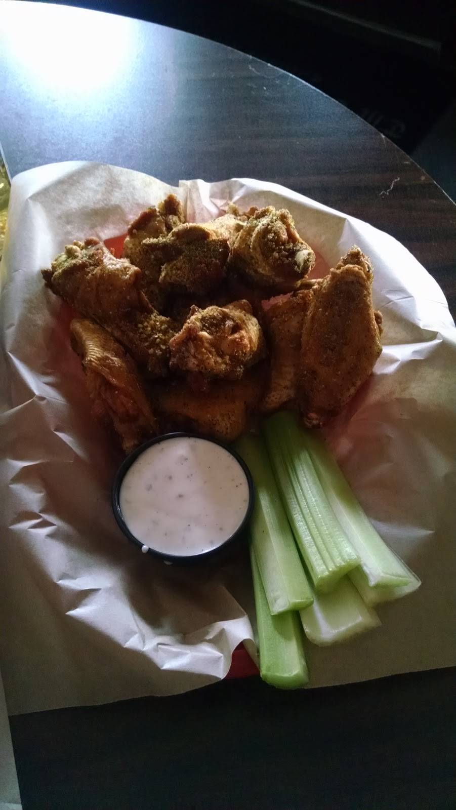 Olde Towne Tavern | restaurant | 2410 Littleton Main St, Littleton, CO 80120, USA | 3037944329 OR +1 303-794-4329