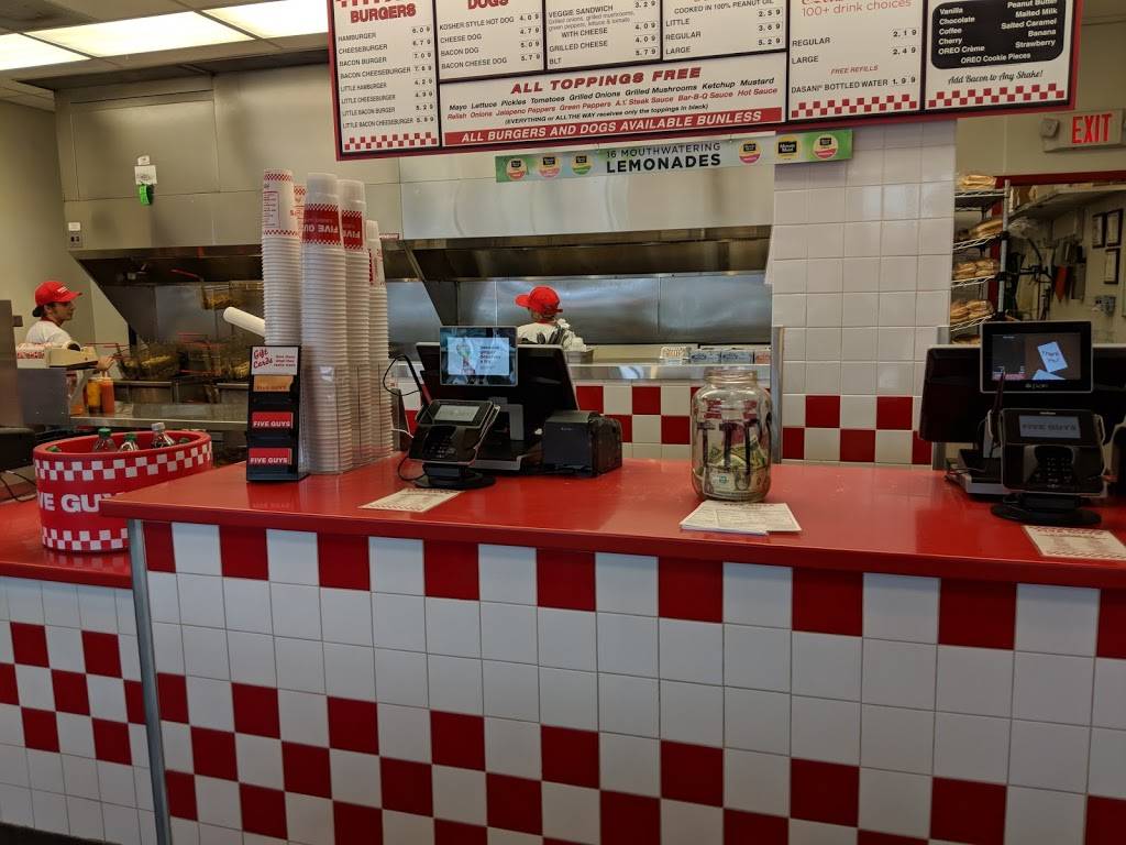 Five Guys | meal takeaway | 1575 US-41, Schererville, IN 46375, USA | 2198645800 OR +1 219-864-5800
