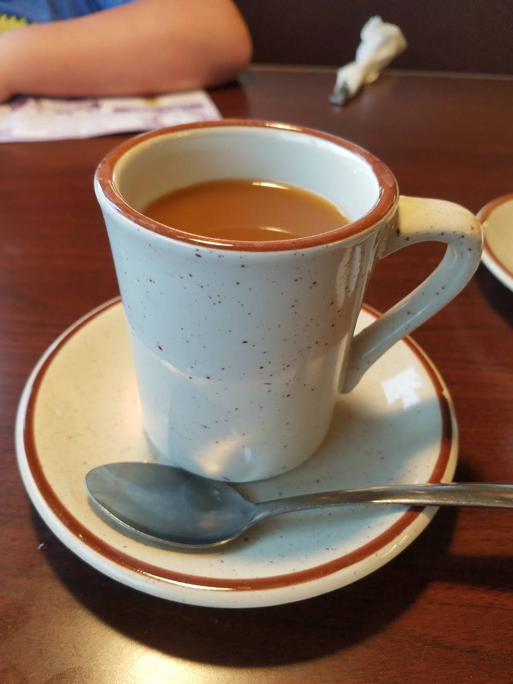 Village Inn | bakery | 6040 N Mesa St, El Paso, TX 79912, USA | 9155816329 OR +1 915-581-6329