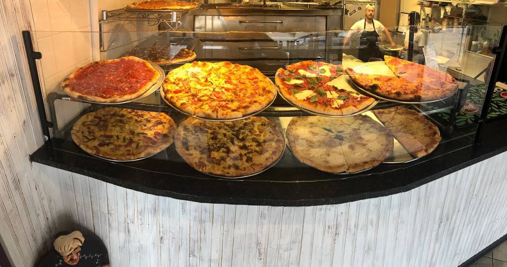 Slice & Company | restaurant | 207 Main St, East Greenwich, RI 02818, USA | 4018851117 OR +1 401-885-1117
