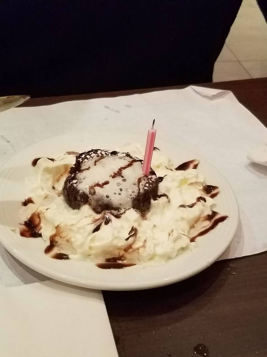 Ginos Pizzeria & Italian Restaurant | restaurant | 187 N Long Beach Rd A, Rockville Centre, NY 11570, USA | 5167664200 OR +1 516-766-4200