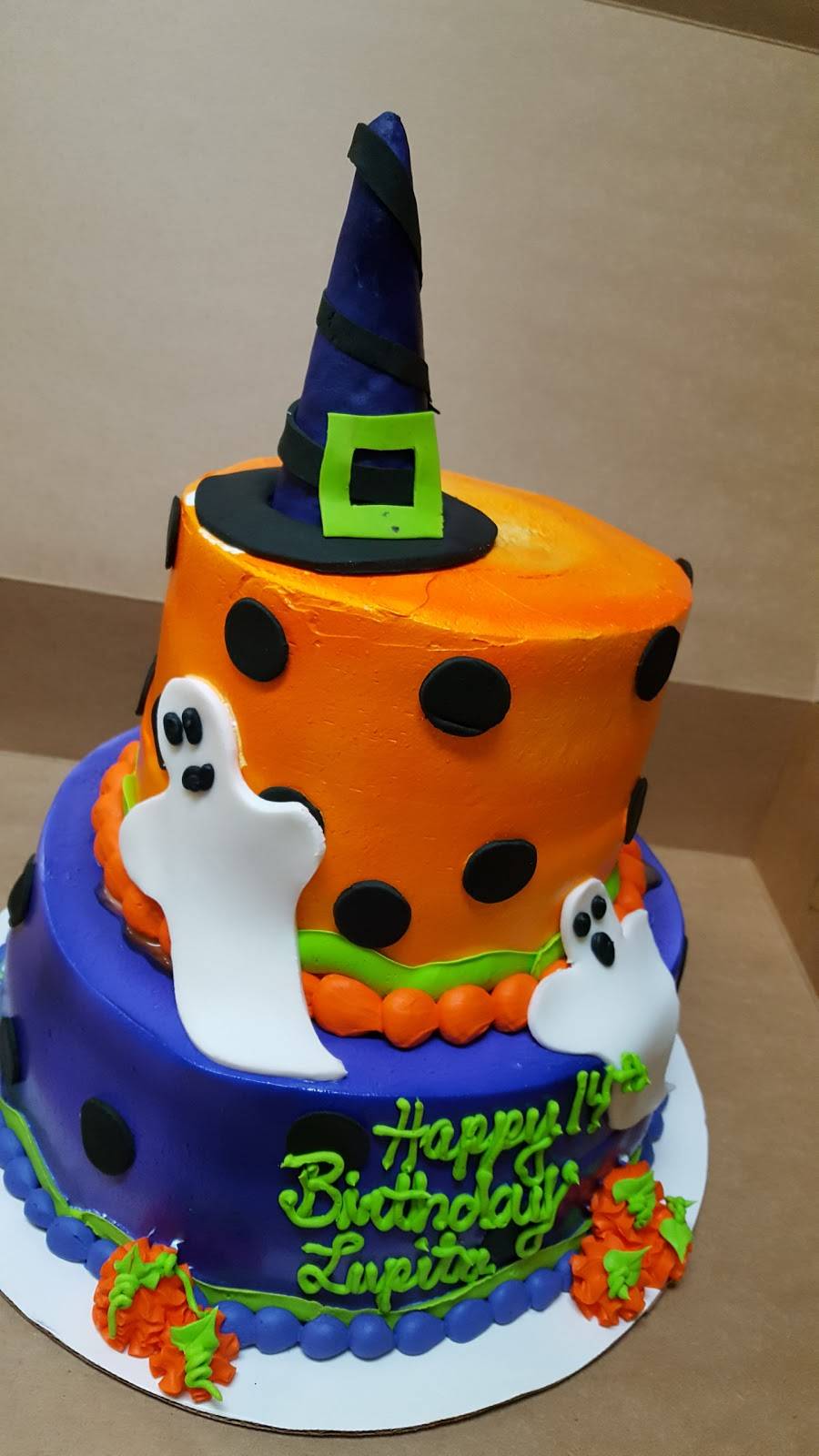 Ashbys | bakery | 1110 N Quincy Ave #10, Ottumwa, IA 52501, USA | 6416821625 OR +1 641-682-1625