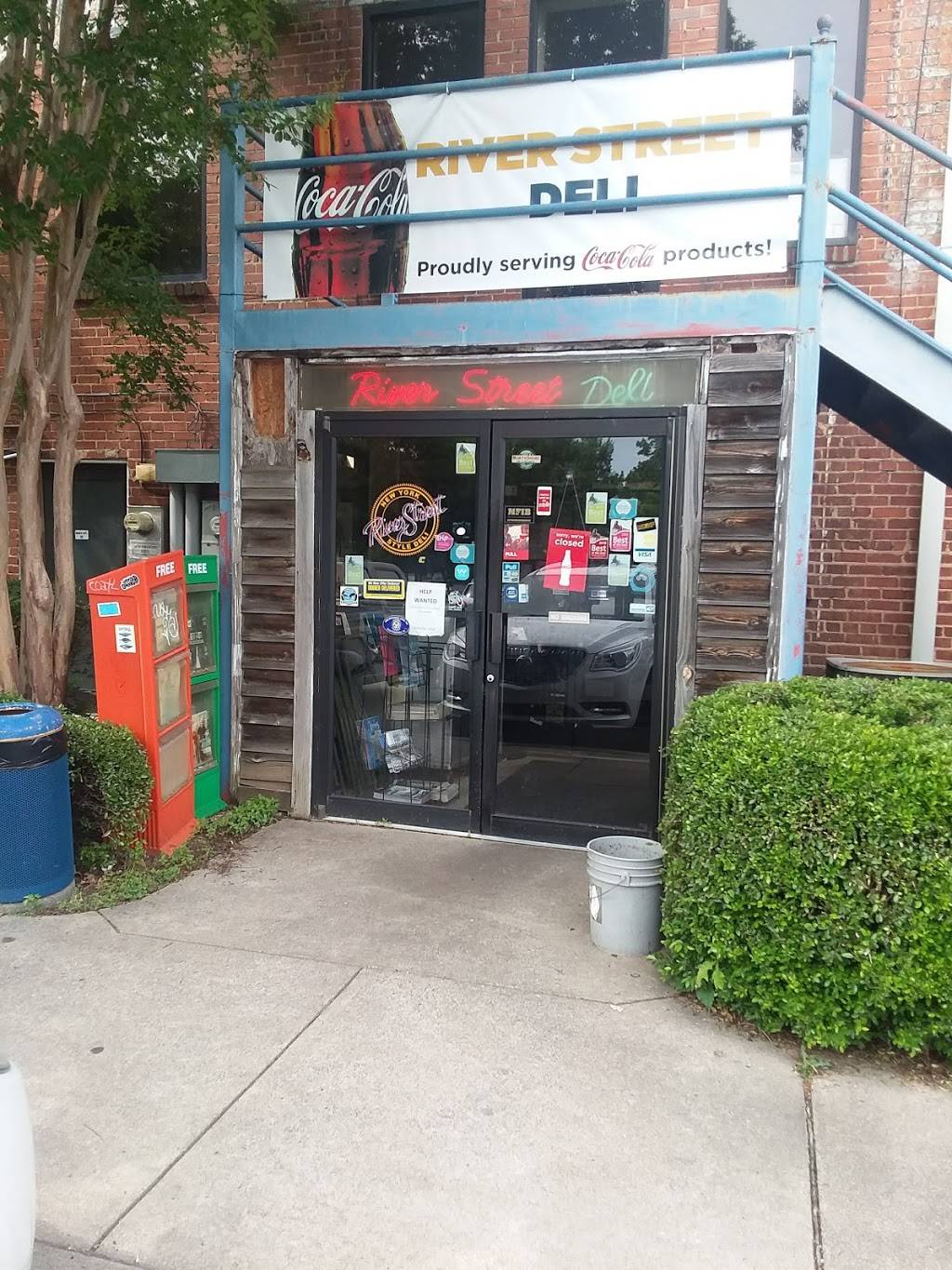 River Street Deli | meal takeaway | 151 River St, Chattanooga, TN 37405, USA | 4237563354 OR +1 423-756-3354