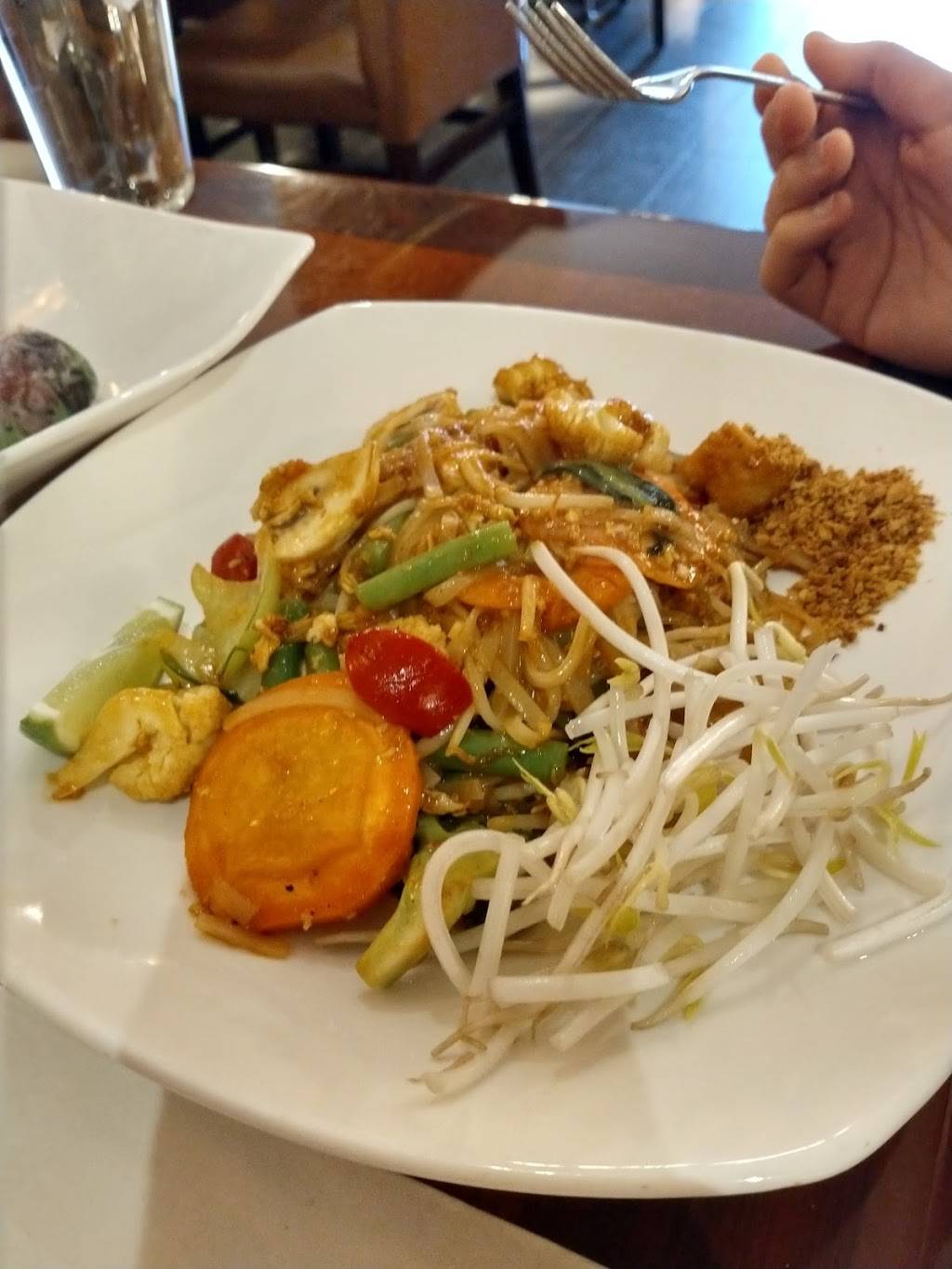 Thai Princess Restaurant | restaurant | 387 King St W, Toronto, ON M5V 1K1, Canada | 4169778222 OR +1 416-977-8222