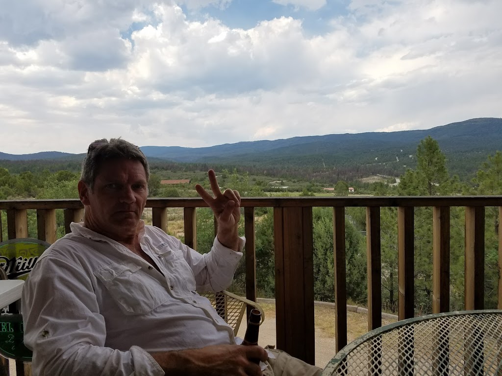 High Country Lounge & Grill | restaurant | 90 Pleasant Valley Dr, Timberon, NM 88350, USA | 5759872580 OR +1 575-987-2580