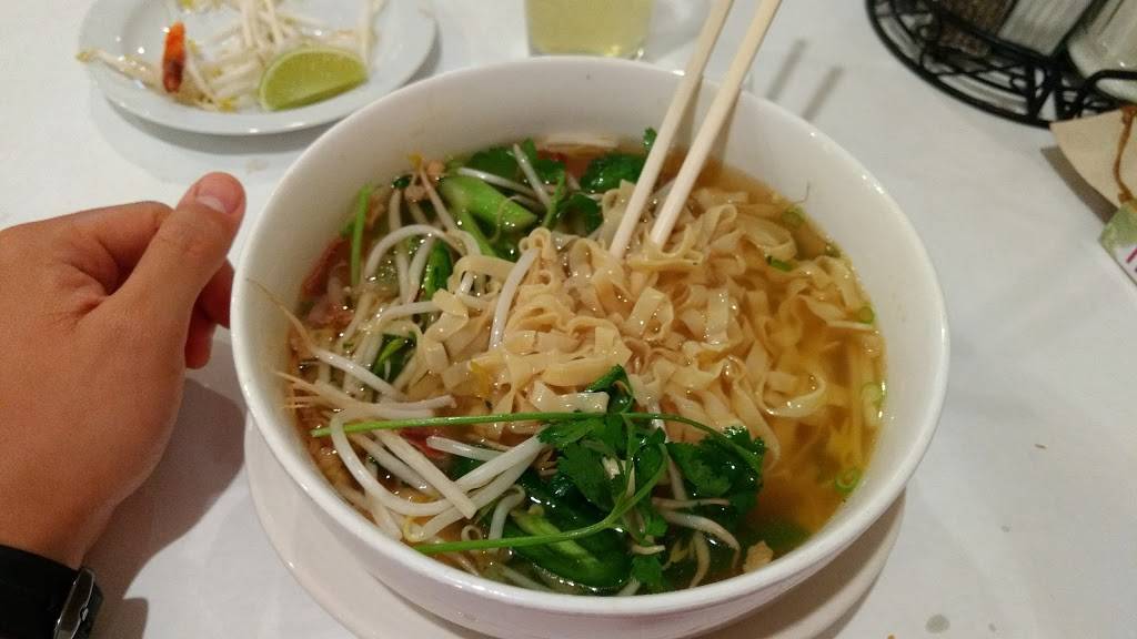 Phở Thắng Café | restaurant | 815 Superior Ave, Cleveland, OH 44114, USA | 2162917115 OR +1 216-291-7115