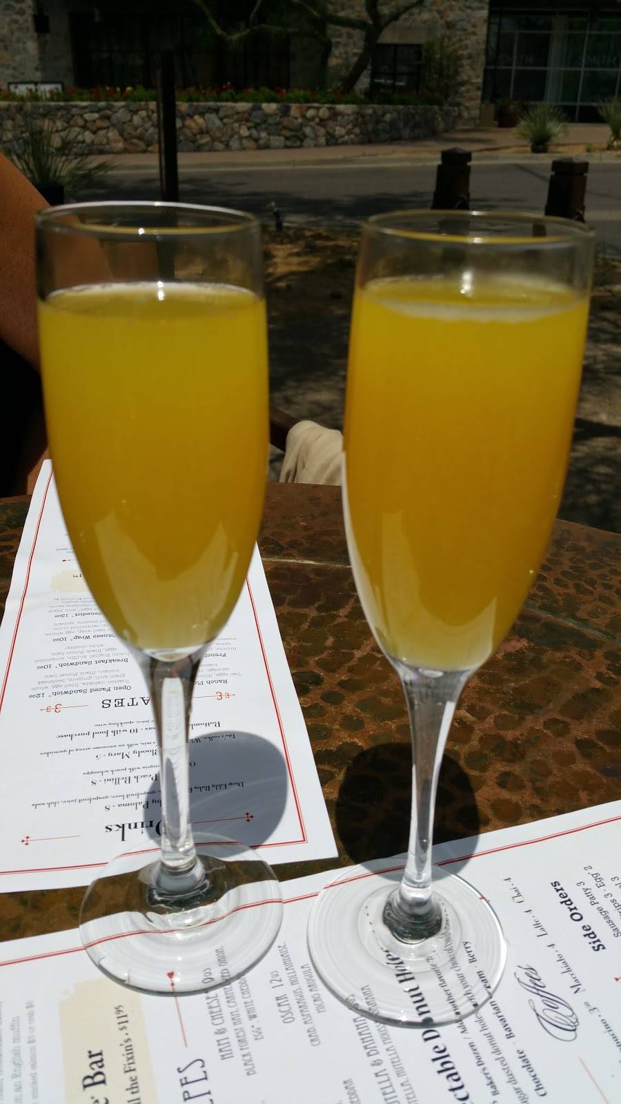 The Living Room Wine Cafe & Lounge | night club | 20751 N Pima Rd #120, Scottsdale, AZ 85255, USA | 4804047465 OR +1 480-404-7465