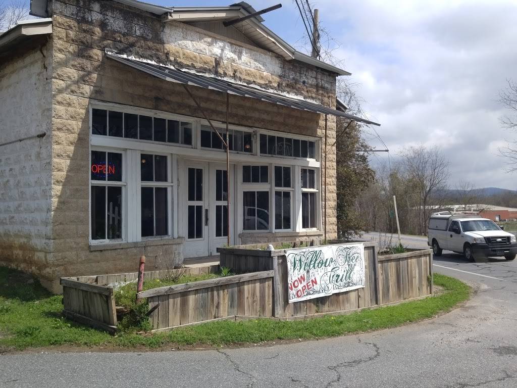 The Willow Tree Grill | restaurant | 592 GA-48, Summerville, GA 30747, USA | 7068574007 OR +1 706-857-4007