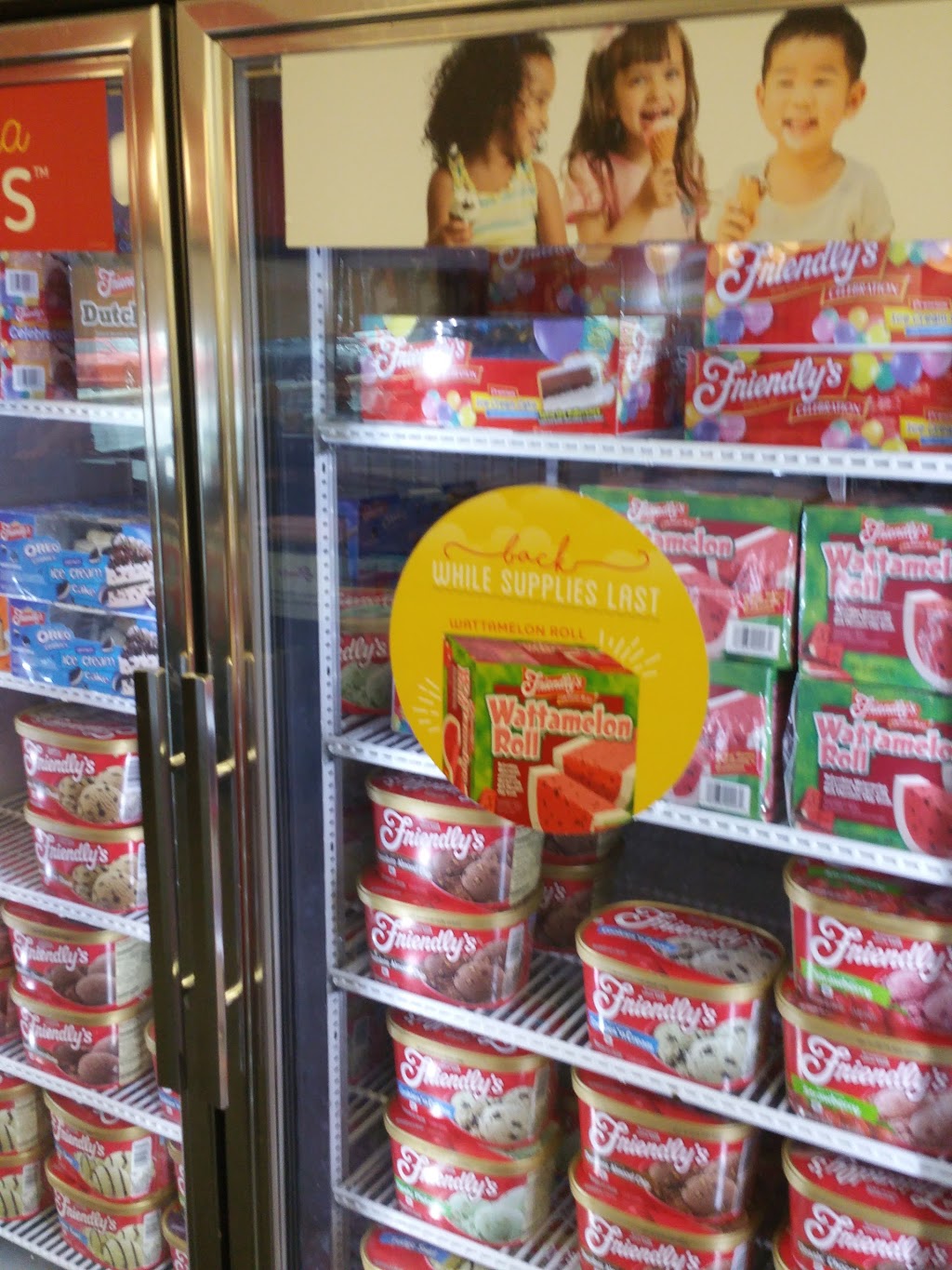 Friendlys | meal takeaway | 489 Newton St, South Hadley, MA 01075, USA | 4135388010 OR +1 413-538-8010