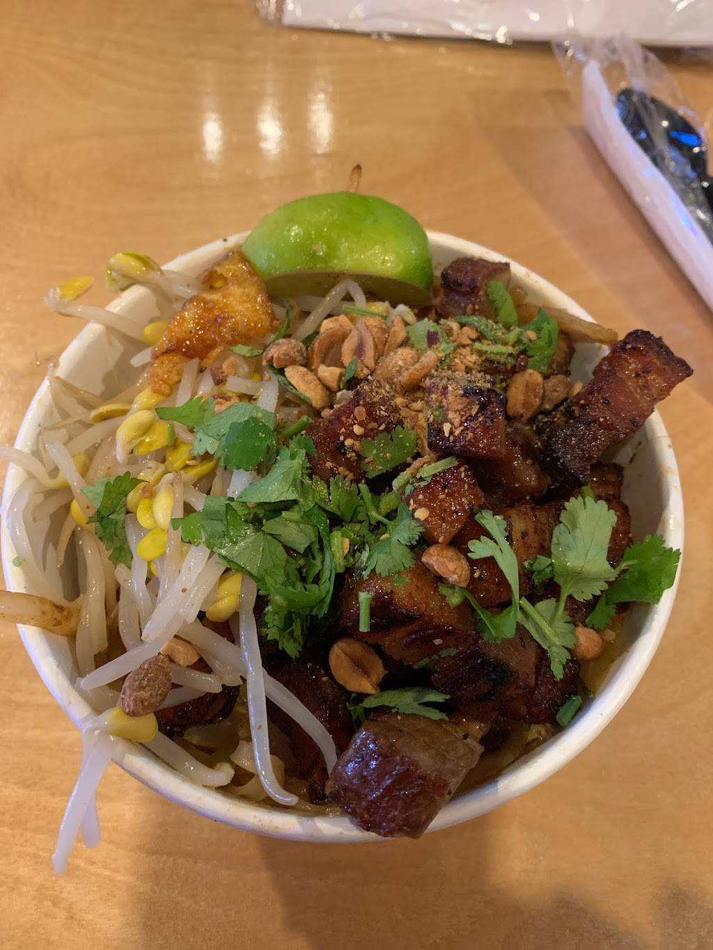 The Asian Kitchen | restaurant | 117 S Hyde Park Ave, Tampa, FL 33606, USA | 8139818332 OR +1 813-981-8332