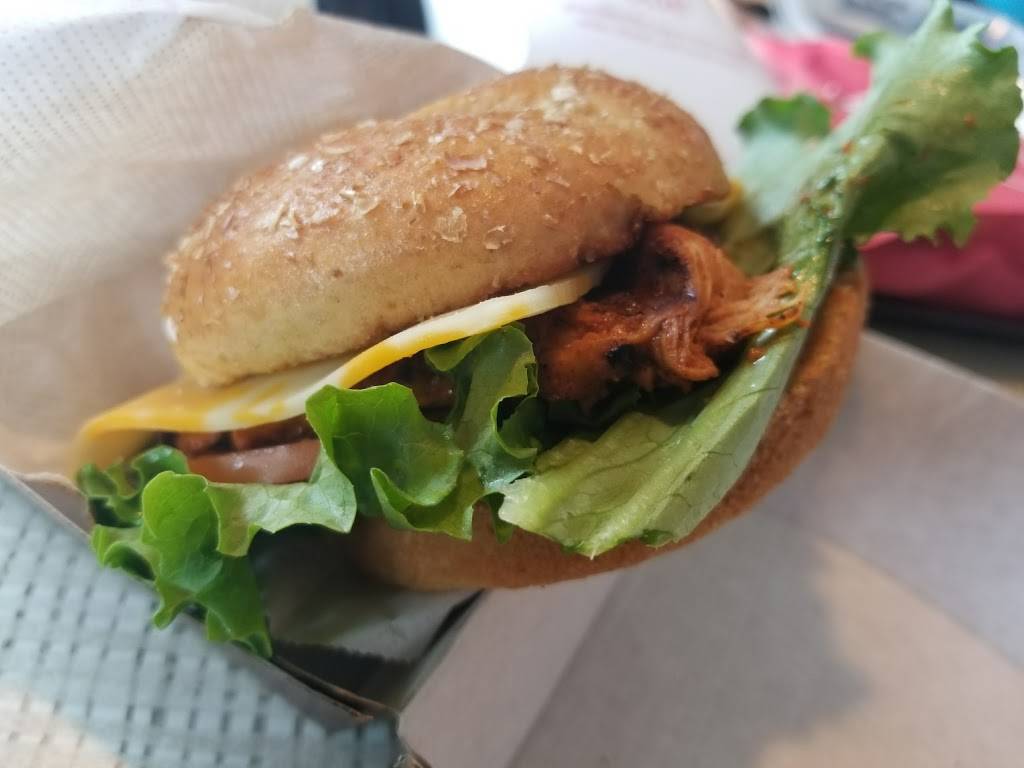 Chick-fil-A | restaurant | 7520 Kingston Pike, Knoxville, TN 37919, USA | 8655880100 OR +1 865-588-0100