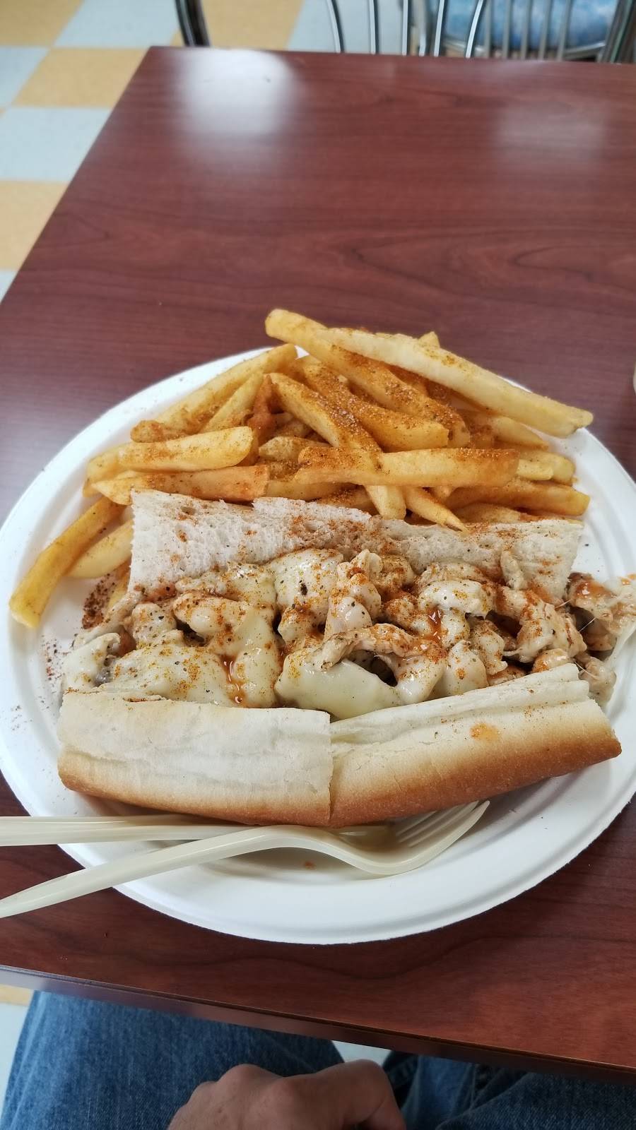 Wow Deli | meal takeaway | 9029 Gaither Rd, Gaithersburg, MD 20877, USA | 3019903253 OR +1 301-990-3253