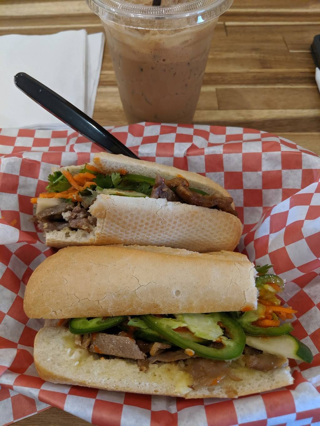 Banh Mi & Ti | restaurant | 4502 Butler St, Pittsburgh, PA 15201, USA | 4122515030 OR +1 412-251-5030