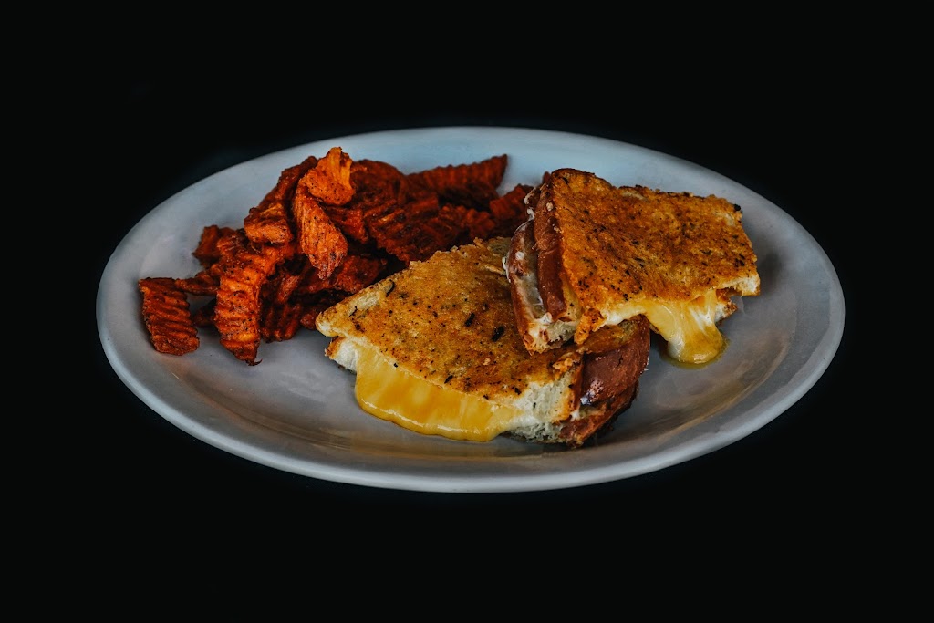 Hideout Steakhouse and BBQ of Tucson | restaurant | 5475 S Calle Santa Cruz #101, Tucson, AZ 85706, USA | 5207022227 OR +1 520-702-2227