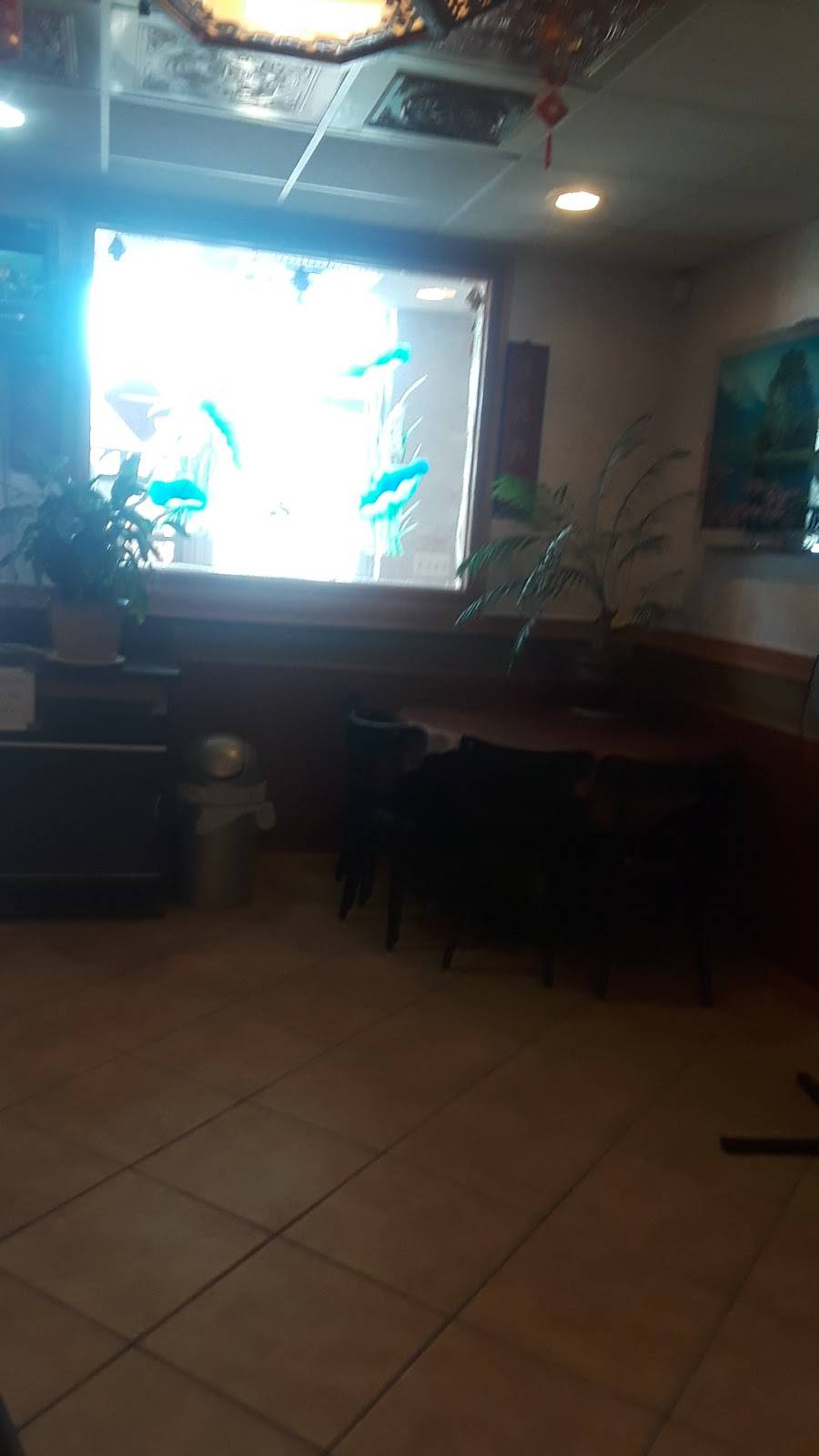 Moys Restaurant | restaurant | 21425 Greater Mack Ave, St Clair Shores, MI 48080, USA | 5867726662 OR +1 586-772-6662