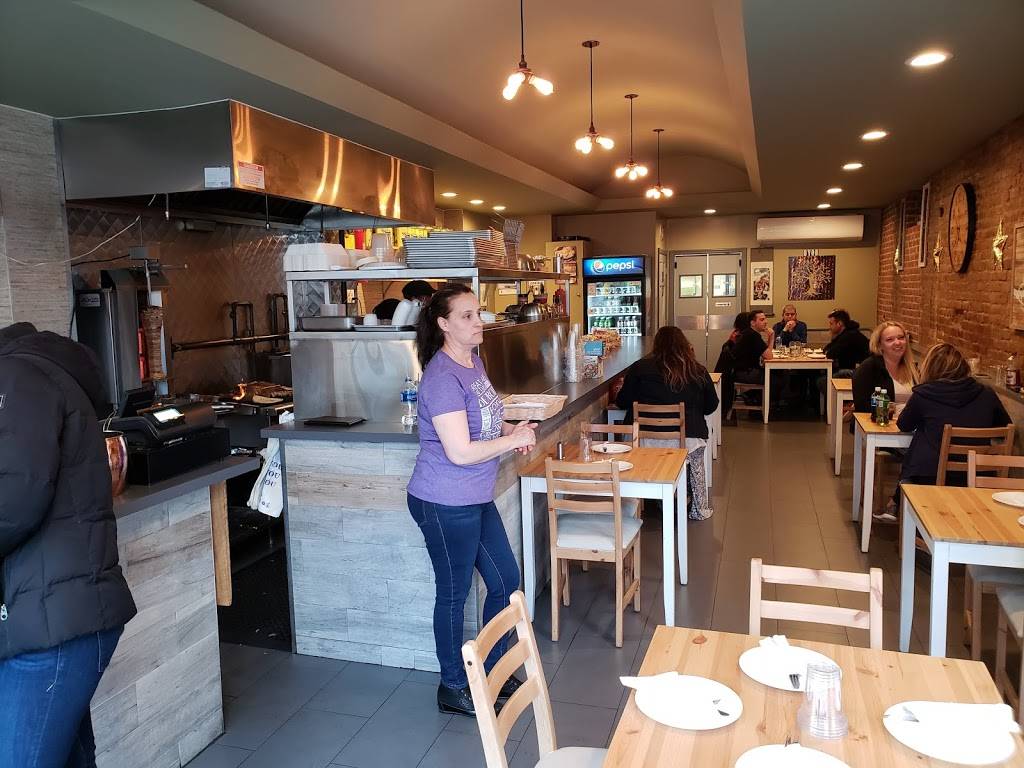 Koroni Souvlaki and Grill | restaurant | 29-37 Newtown Ave, Astoria, NY 11102, USA | 7184898820 OR +1 718-489-8820