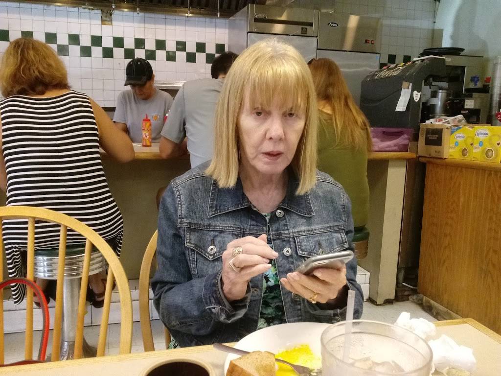 Sunrise Restaurant | restaurant | 346 Johnny Mercer Blvd, Savannah, GA 31410, USA | 9128972899 OR +1 912-897-2899