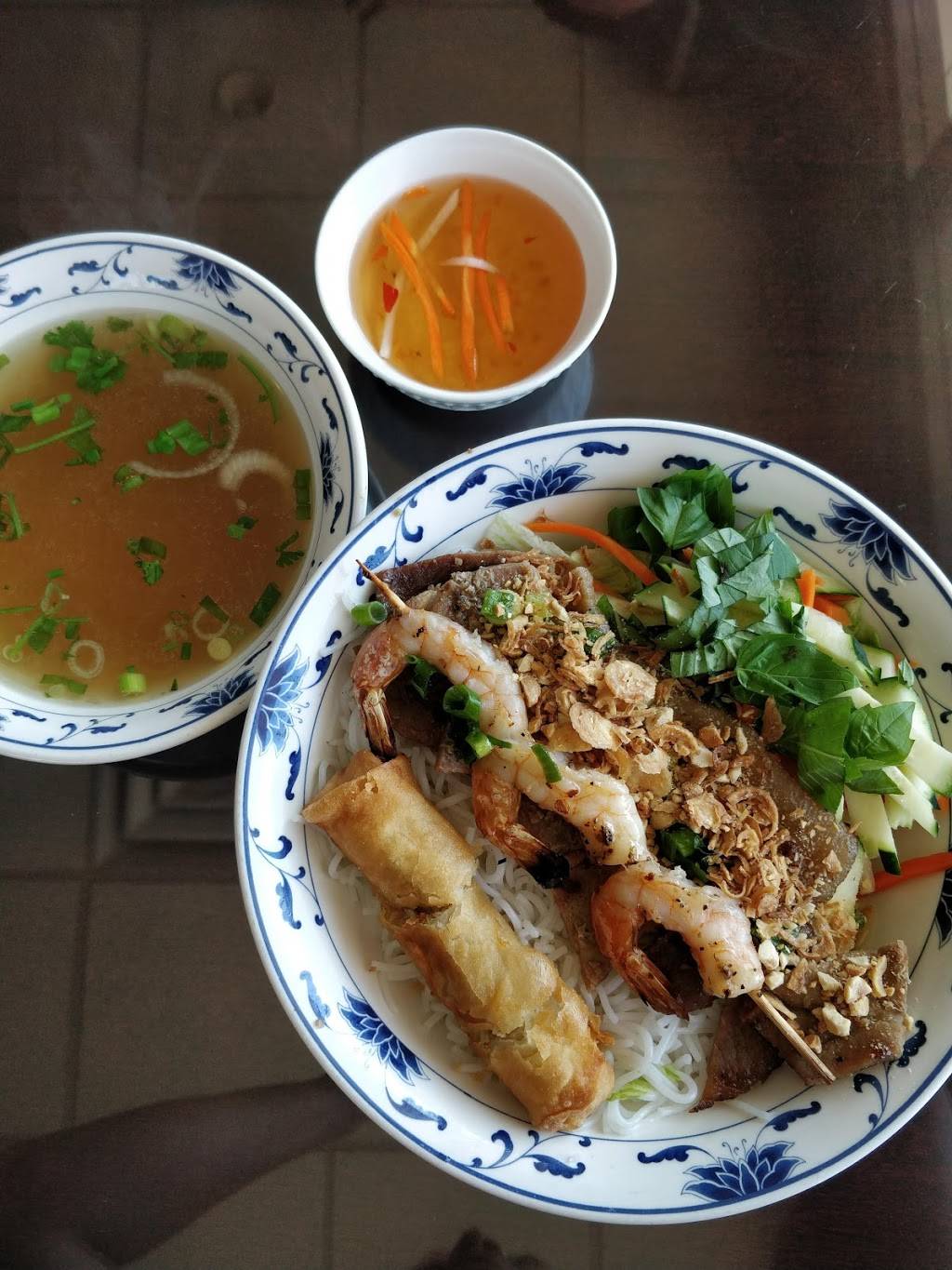 Pho Mai Noodles Vietnamese Restaurant | restaurant | 5129 Evergreen Way suite a, Everett, WA 98203, USA | 4253038866 OR +1 425-303-8866