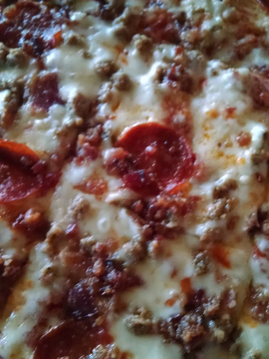 South Gate Saloon | restaurant | 4350 IL-161, Belleville, IL 62221, USA | 6185660265 OR +1 618-566-0265