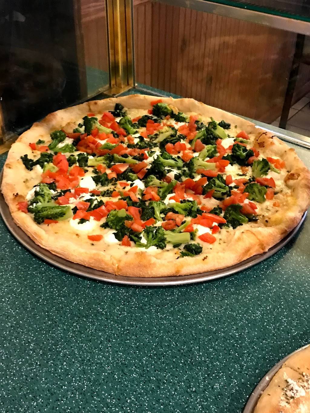 Argentos Pizza Palace | restaurant | 21 E Main St, Richland, PA 17087, USA | 7178661800 OR +1 717-866-1800