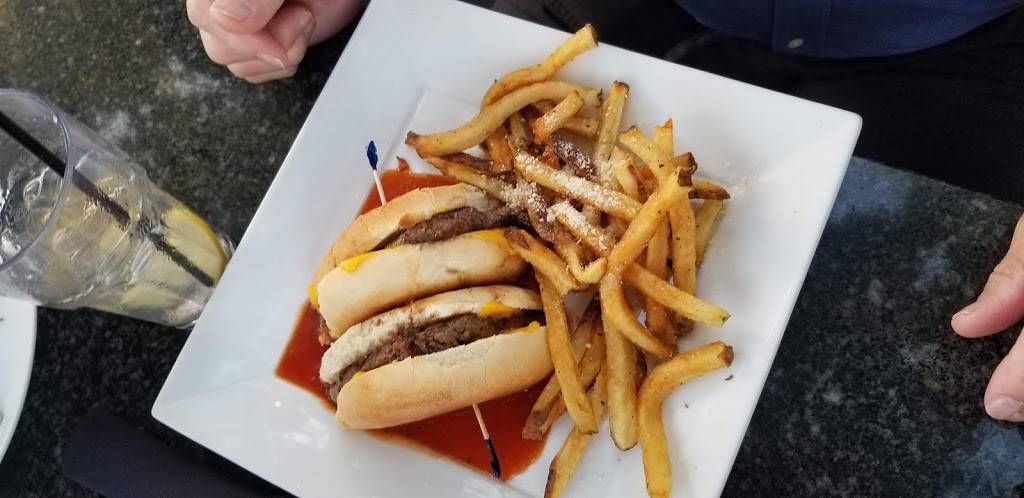 Stillwater Grille | restaurant | 13451 McGregor Blvd, Fort Myers, FL 33919, USA | 2397918554 OR +1 239-791-8554