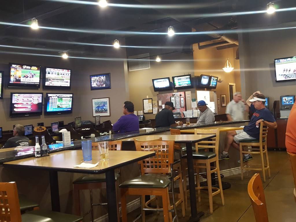 Salernos Pizzeria & Sports Bar | restaurant | 9301 W 63rd St, Hodgkins, IL 60525, USA | 7083540099 OR +1 708-354-0099