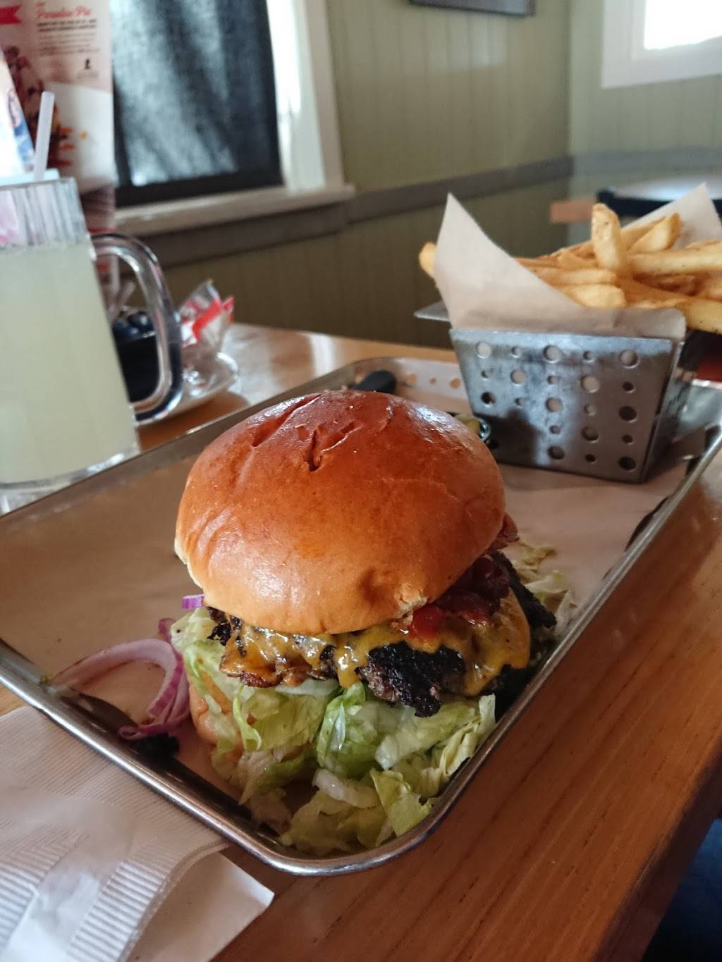 Chilis Grill & Bar | Open for Dine-In, Delivery and Takeout | restaurant | 7600 N Mesa St, El Paso, TX 79912, USA | 9155852001 OR +1 915-585-2001