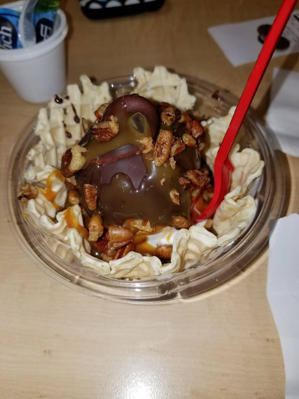 Dairy Queen Store | restaurant | 1005 E Ennis Ave, Ennis, TX 75119, USA | 9728755859 OR +1 972-875-5859