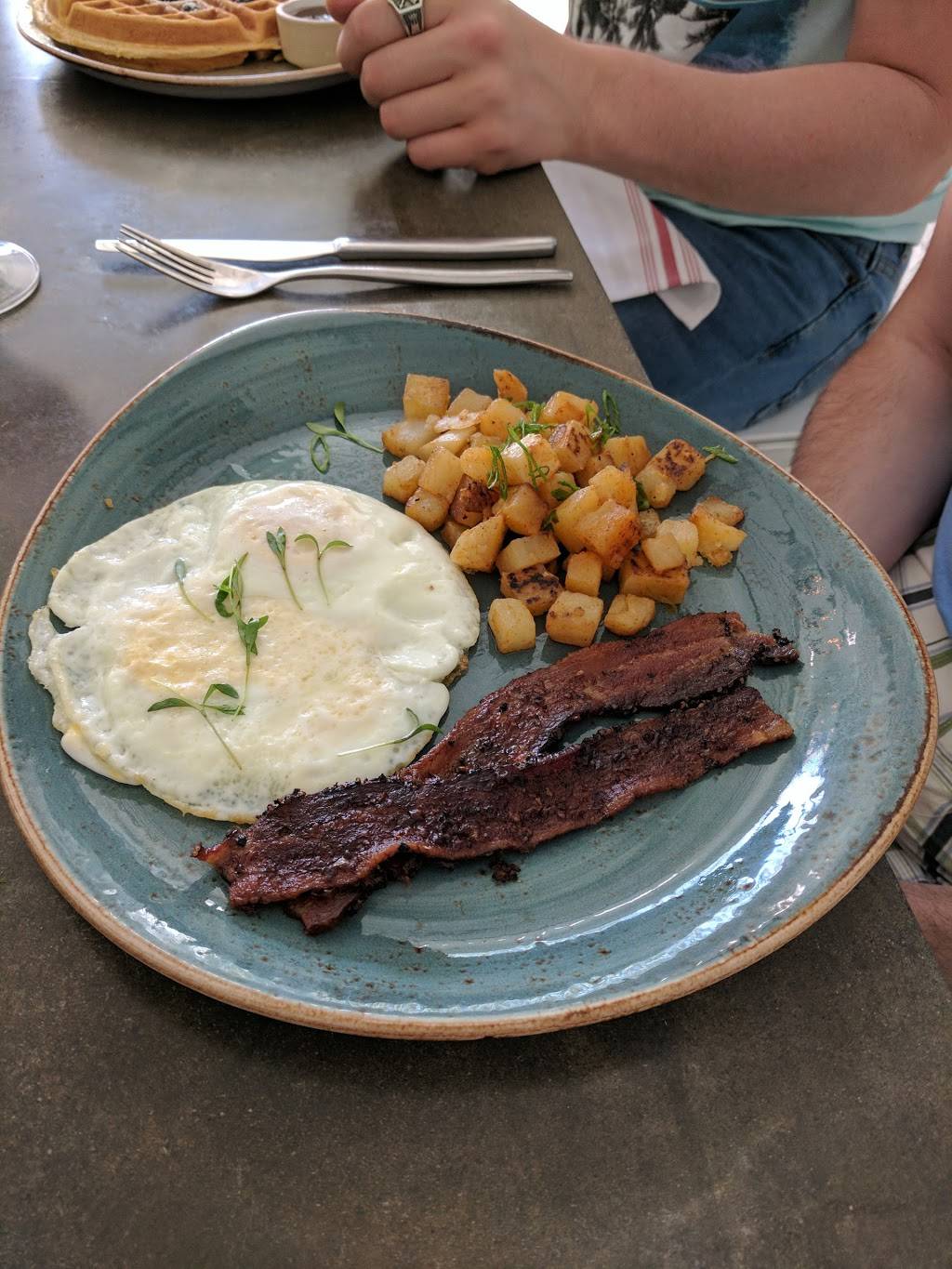 Workshop Kitchen + Bar | restaurant | 800 N Palm Canyon Dr, Palm Springs, CA 92262, USA | 7604593451 OR +1 760-459-3451