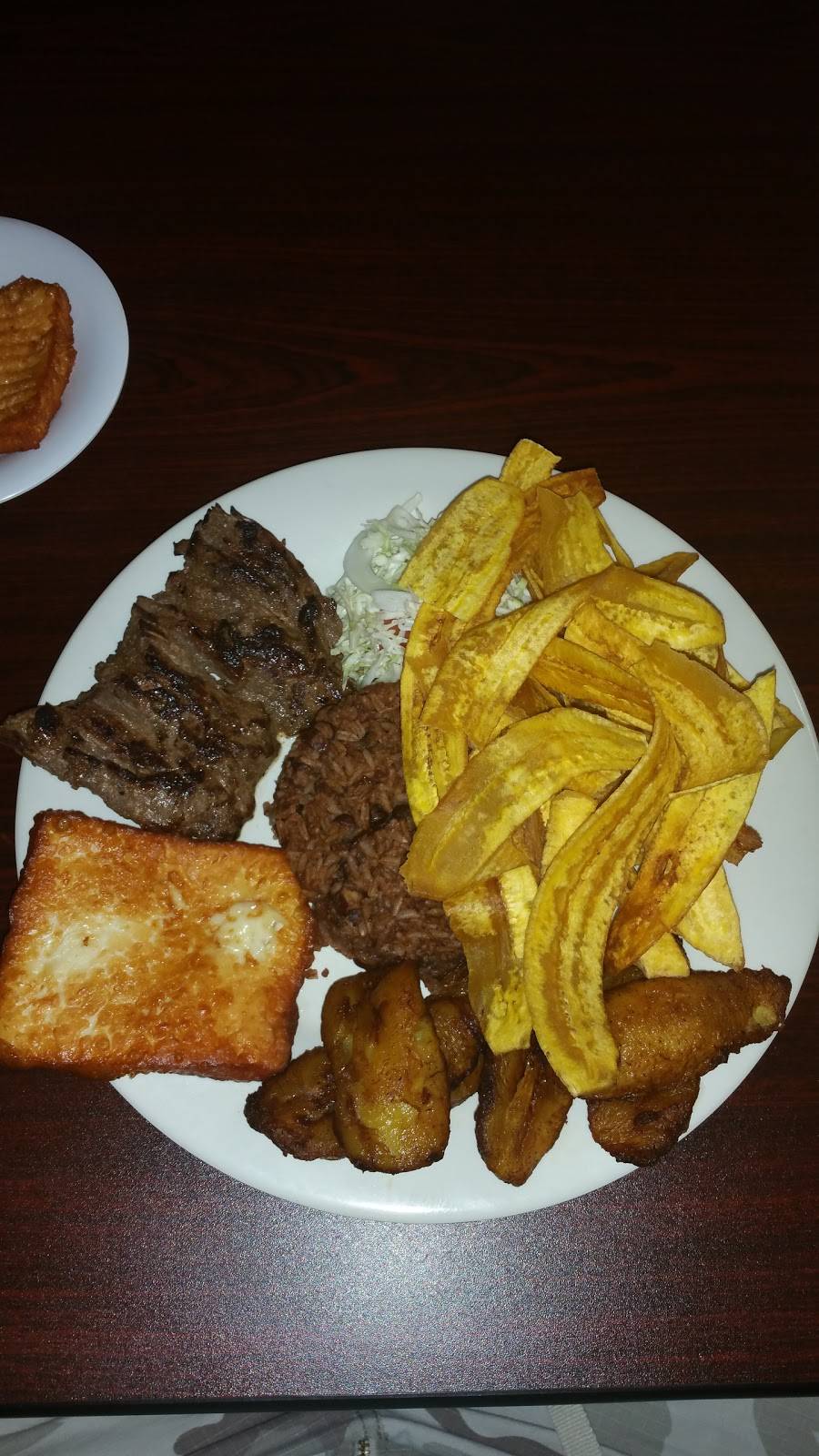 El Gallo Pinto | restaurant | 5559 N Azusa Ave, Azusa, CA 91702, USA | 6268159907 OR +1 626-815-9907