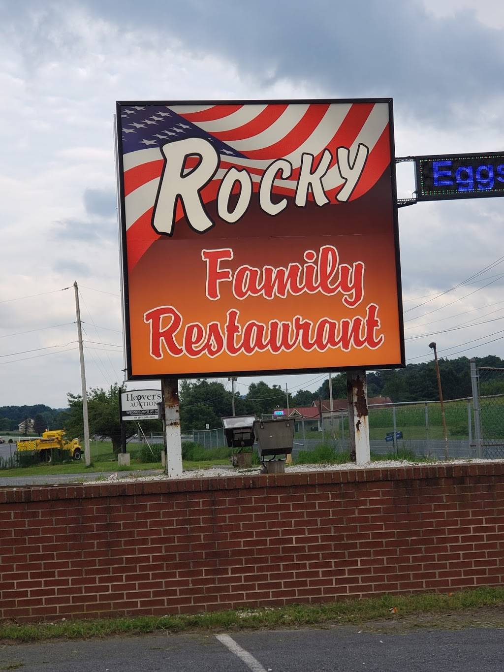 Rocky Family Restaurant | restaurant | 4055 Conrad Weiser Pkwy, Womelsdorf, PA 19567, USA | 4849305134 OR +1 484-930-5134