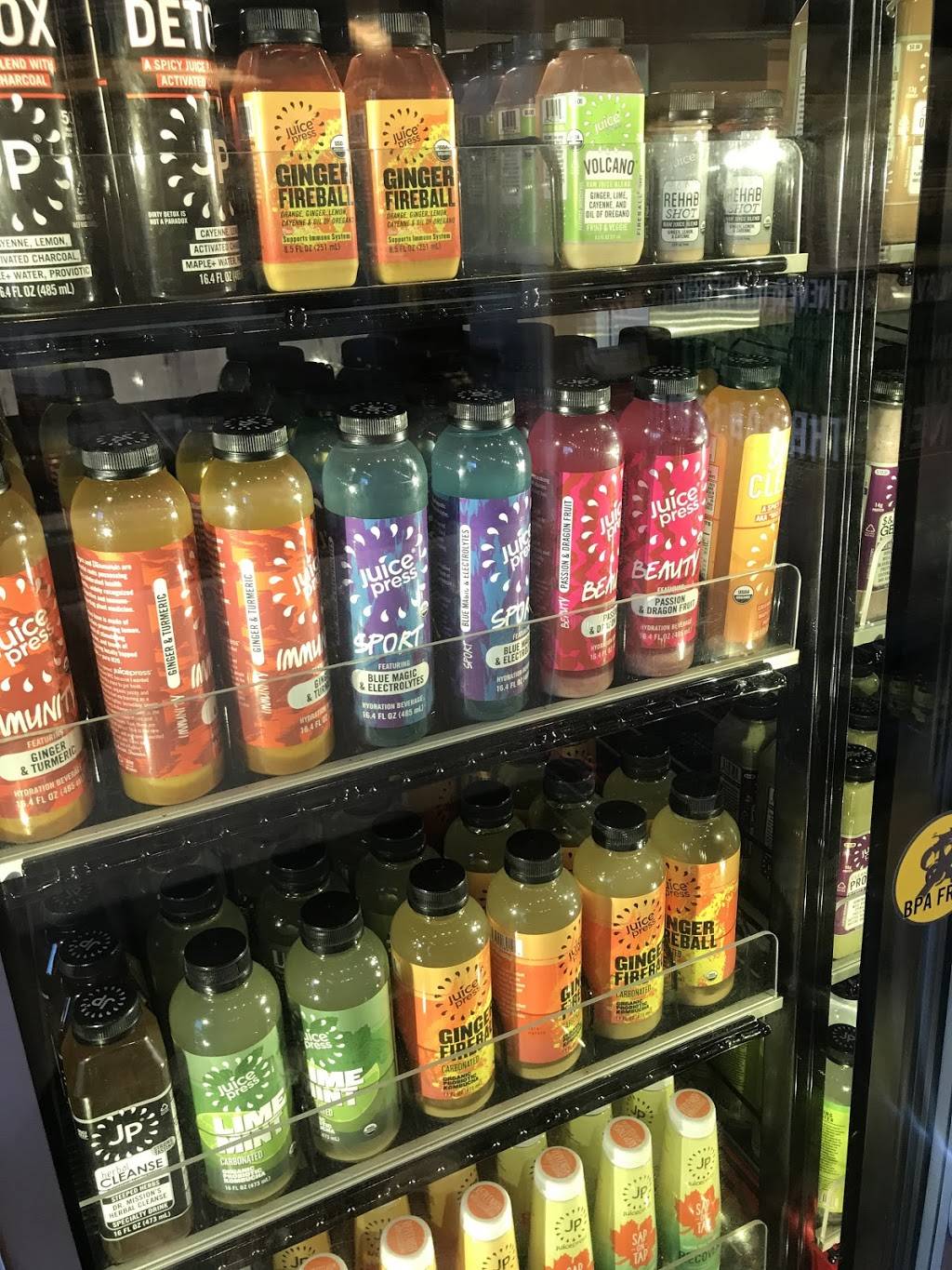 Juice Press | restaurant | 33 Boylston St, Chestnut Hill, MA 02467, USA | 2127770034 OR +1 212-777-0034