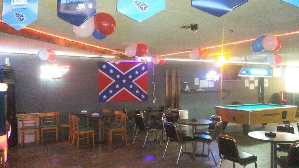 THE DEUCE | restaurant | 100 Spur Dr, Lexington, TN 38351, USA | 7312495220 OR +1 731-249-5220