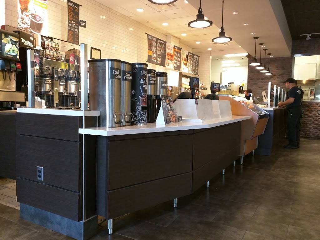 Brueggers Bagels | bakery | 8 Royce Cir, Mansfield, CT 06268, USA | 8604293508 OR +1 860-429-3508