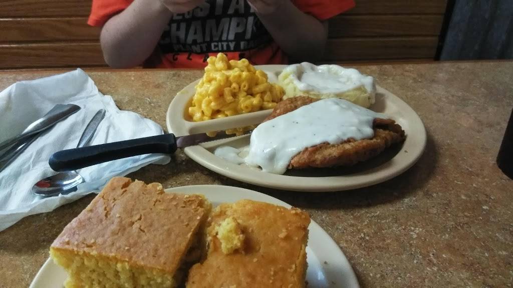 Snellgroves | restaurant | 109 S Collins St, Plant City, FL 33563, USA | 8137523652 OR +1 813-752-3652