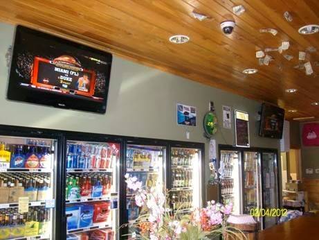 Filling Station Pizza & Beer | restaurant | 1045 W Fulton St, Waupaca, WI 54981, USA | 7159420348 OR +1 715-942-0348