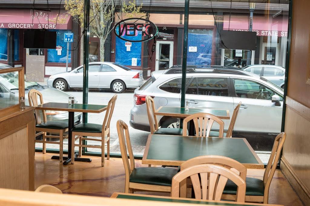 Wings’N’Pies New London | restaurant | 131 State St, New London, CT 06320, USA | 8604424700 OR +1 860-442-4700