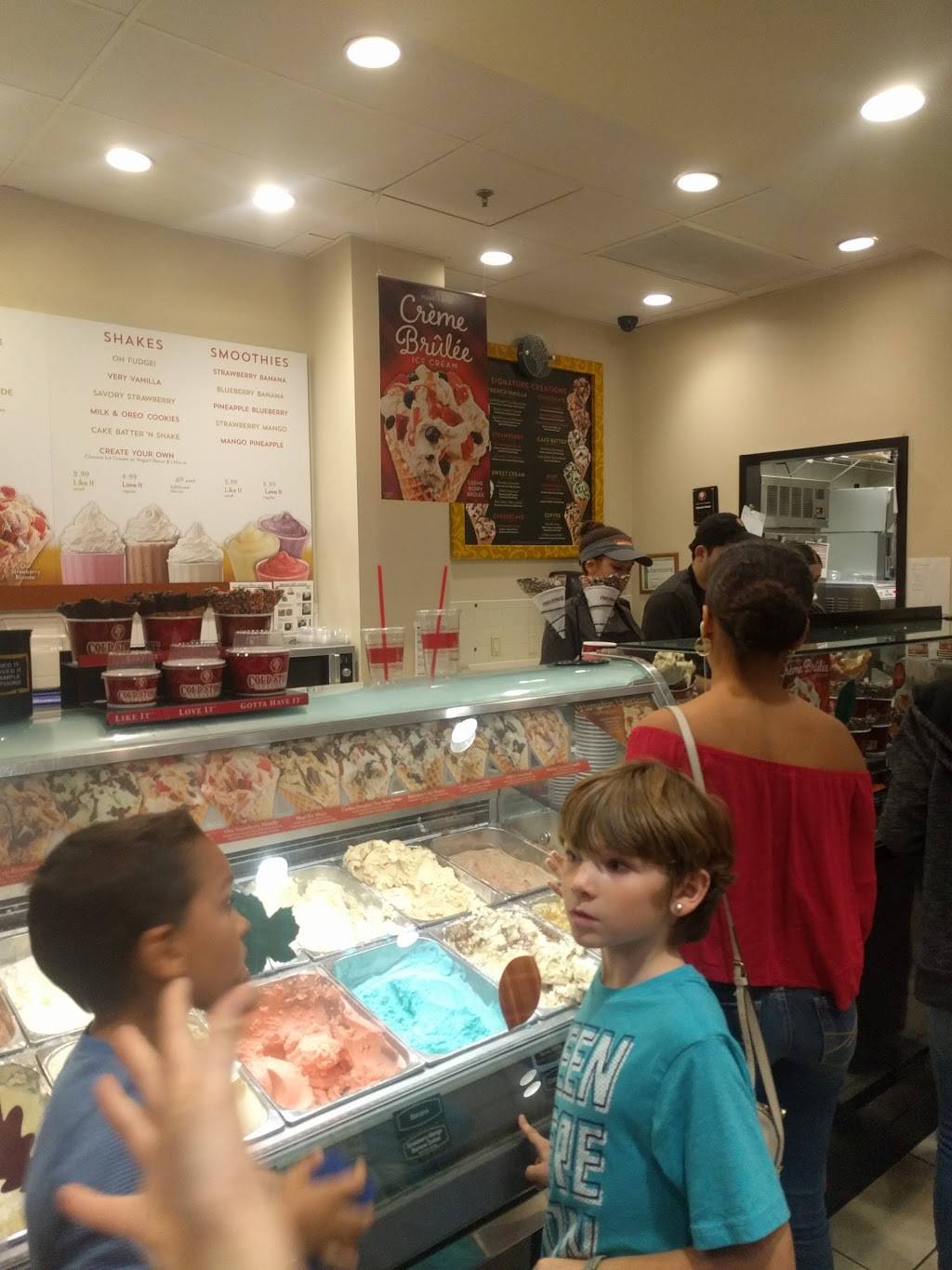 Cold Stone Creamery | bakery | 1000 W Columbus Ave, Springfield, MA 01105, USA | 4137366060 OR +1 413-736-6060