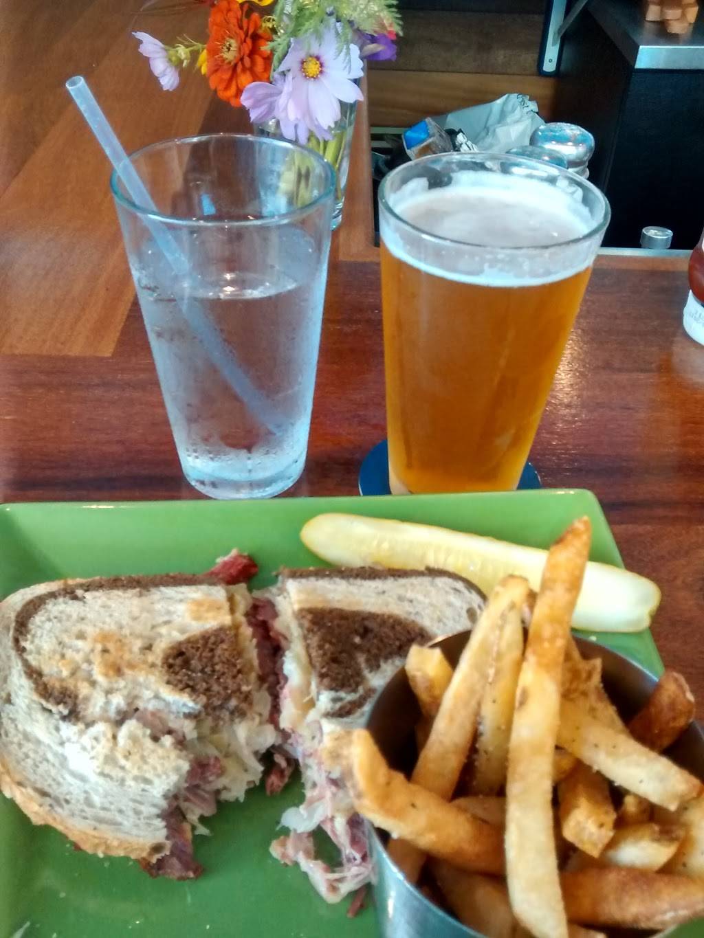 Northampton Brewery | restaurant | 11 Brewster Ct, Northampton, MA 01060, USA | 4135849903 OR +1 413-584-9903