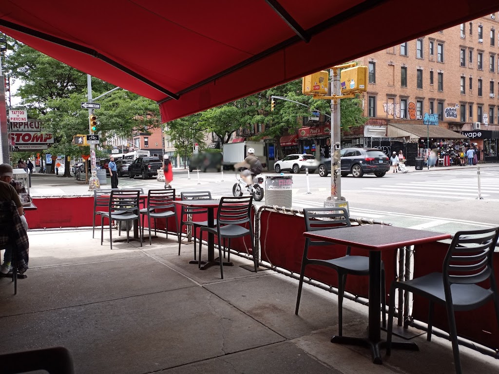 Dallas BBQ East Village | restaurant | 132 2nd Ave, New York, NY 10003, USA | 2127775574 OR +1 212-777-5574