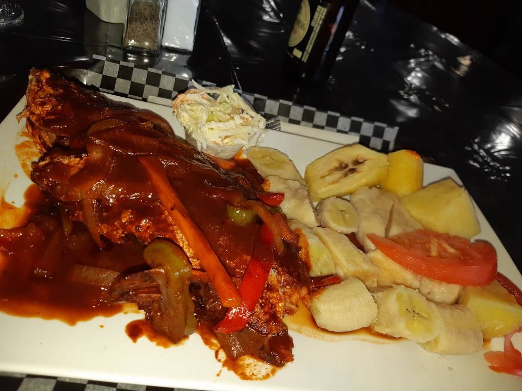 Blaxx Caribbean Restaurant & Dive Bar | restaurant | 55 Beverly Hills Dr, North York, ON M3L 1A2, Canada | 6472431675 OR +1 647-243-1675