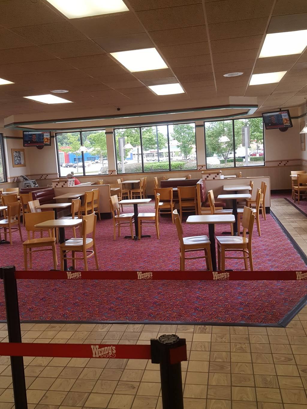 Wendys | restaurant | 13030 Fair Lakes Shopping Center, Fairfax, VA 22033, USA | 7039680266 OR +1 703-968-0266