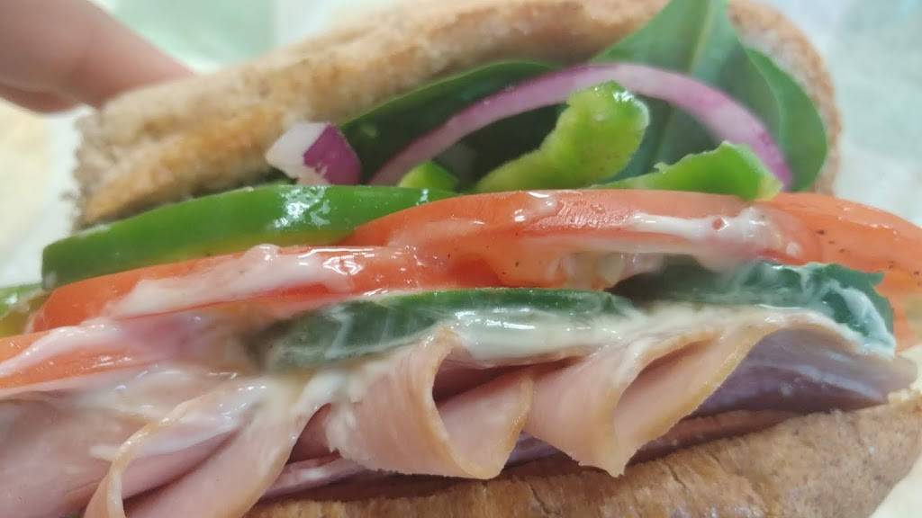 Subway | meal takeaway | 112 N Market St, Audubon, IA 50025, USA | 7125632241 OR +1 712-563-2241